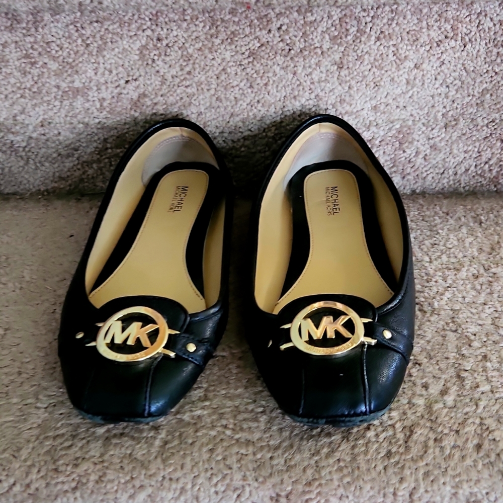 MICHAEL KORS WOMEN'S LEATHER LOAFERS
